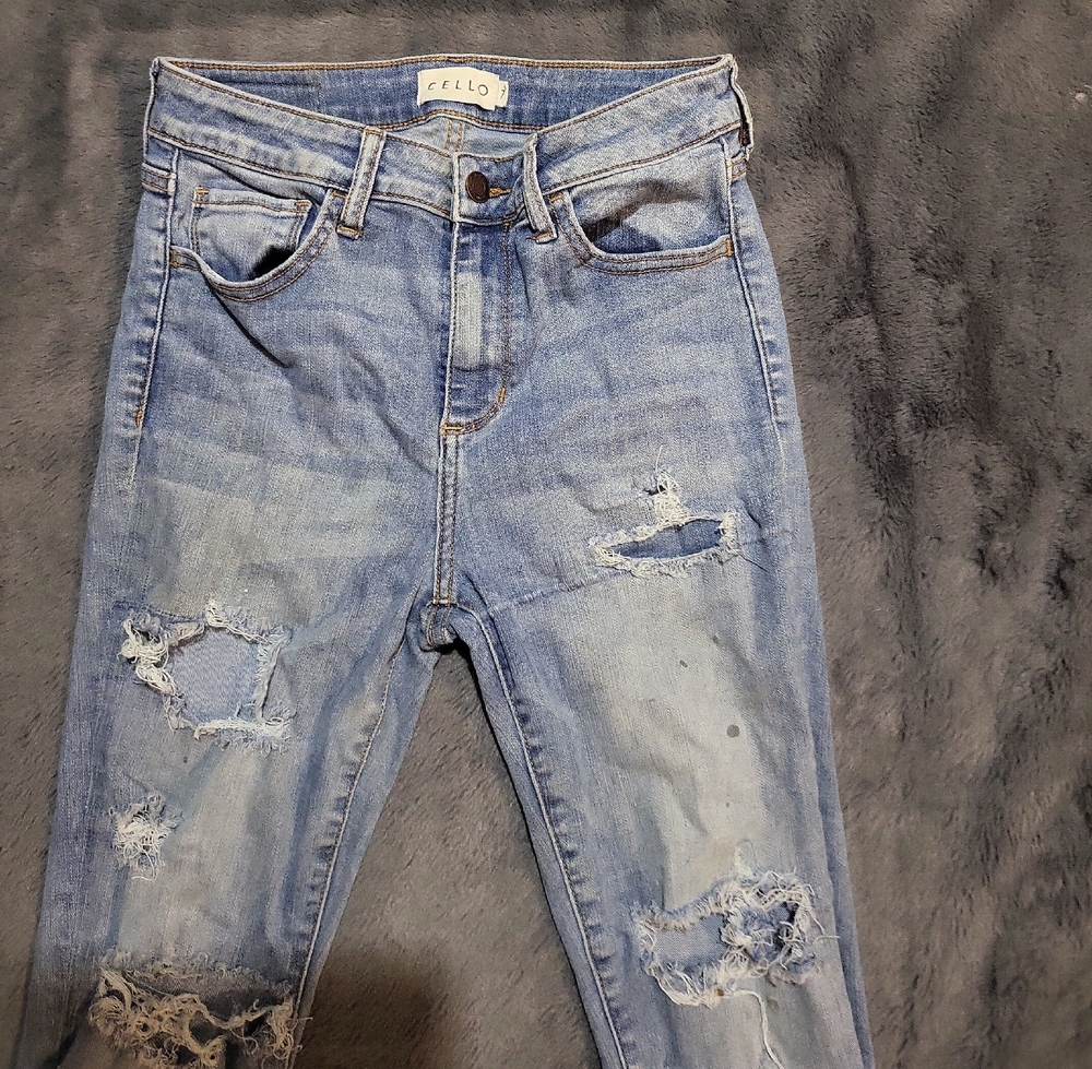 Cello Women's Light Blue Distressed/Painted Skinny Jeans